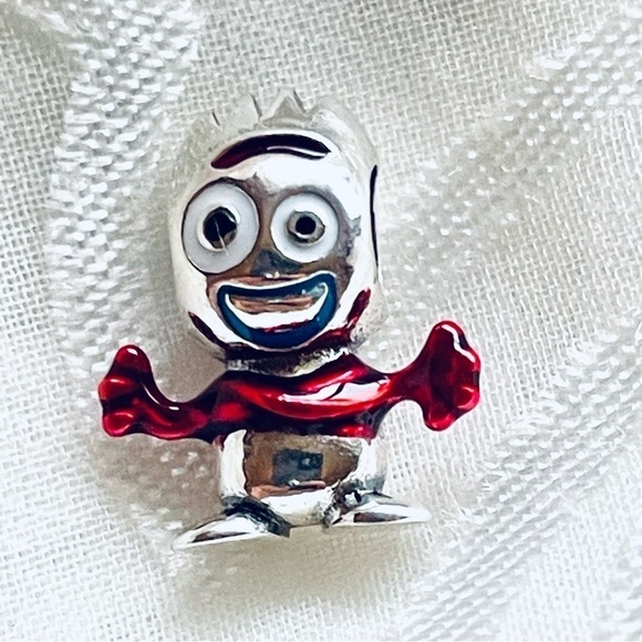 🍴 NWOT Forky Charm - Toy Story  ✨ - Picture 11 of 11